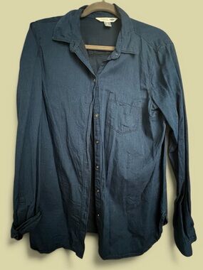 Women’s Old Navy Rich Deep Dark Navy Button-Down Chambray Shirt
